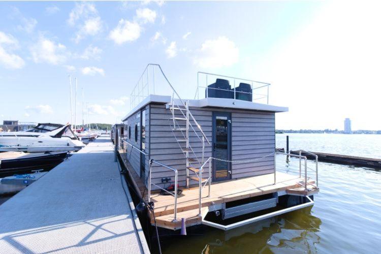 فندق Hausboot Fjord Aries Mit Dachterrasse In شلسفيغ المظهر الخارجي الصورة