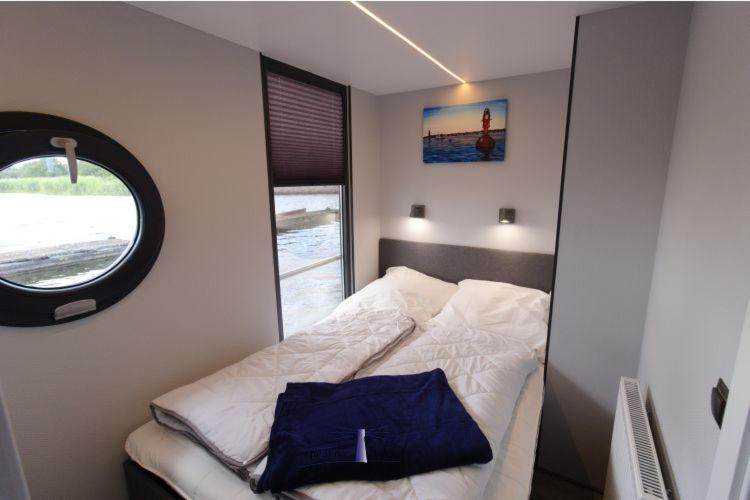 فندق Hausboot Fjord Aries Mit Dachterrasse In شلسفيغ المظهر الخارجي الصورة