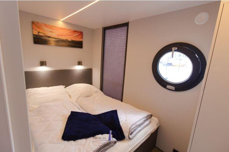 فندق Hausboot Fjord Aries Mit Dachterrasse In شلسفيغ المظهر الخارجي الصورة