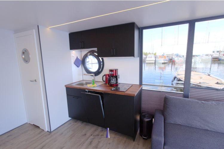 فندق Hausboot Fjord Aries Mit Dachterrasse In شلسفيغ المظهر الخارجي الصورة